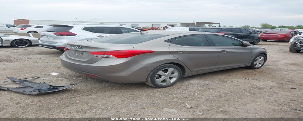5NPDH4AE7DH315236 2013 HYUNDAI ELANTRA photo no. 4