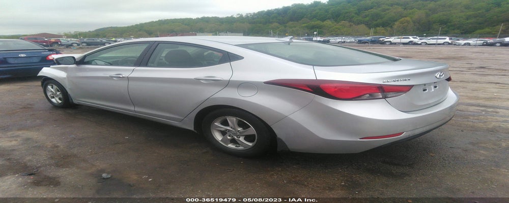 KMHDH4AE3FU263902 2015 HYUNDAI ELANTRA photo no. 3