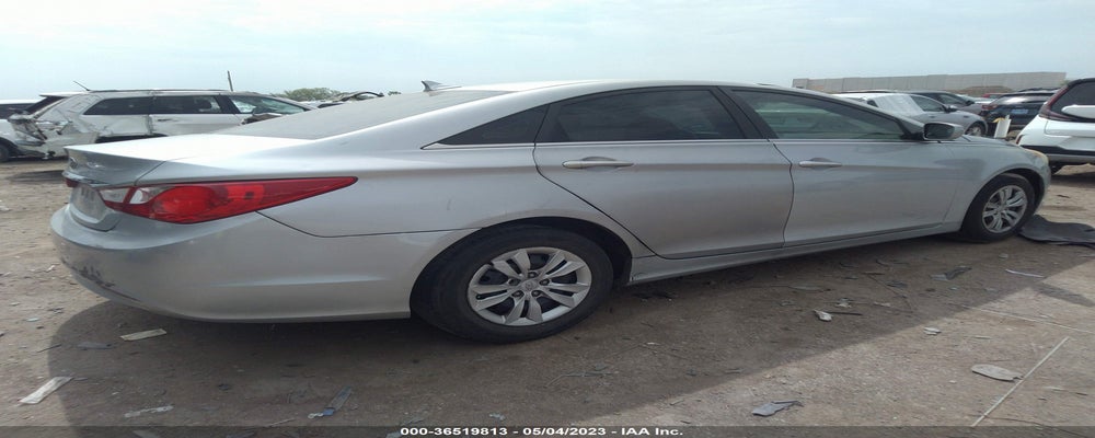5NPEB4AC6BH232463 2011 HYUNDAI SONATA photo no. 4