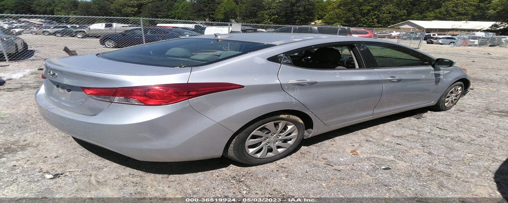 5NPDH4AE3DH161219 2013 HYUNDAI ELANTRA photo no. 4