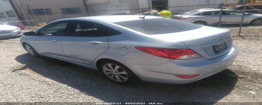KMHCU4AE2DU378348 2013 HYUNDAI ACCENT photo no. 3