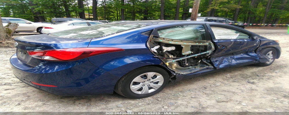 5NPDH4AE7GH764873 2016 HYUNDAI ELANTRA photo no. 4