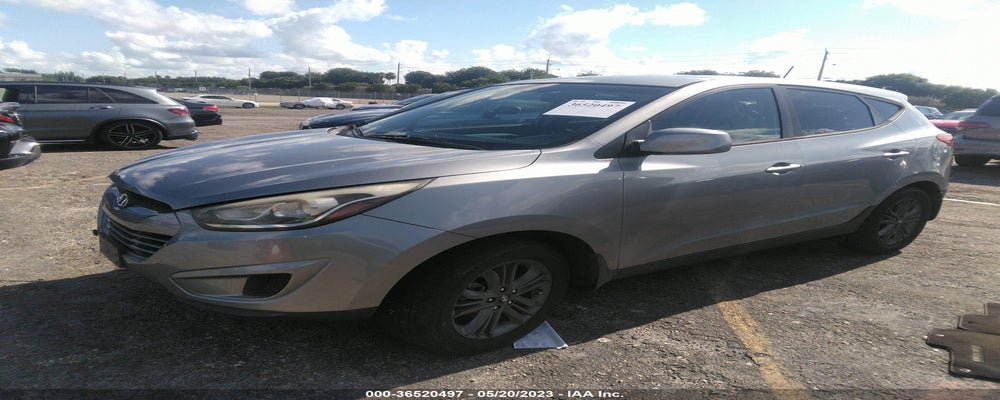 KM8JT3AF9FU959975 2015 HYUNDAI TUCSON photo no. 2