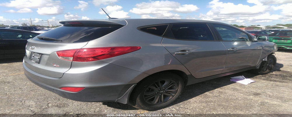 KM8JT3AF9FU959975 2015 HYUNDAI TUCSON photo no. 4
