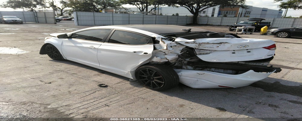 5NPDH4AE3DH252328 2013 HYUNDAI ELANTRA photo no. 3