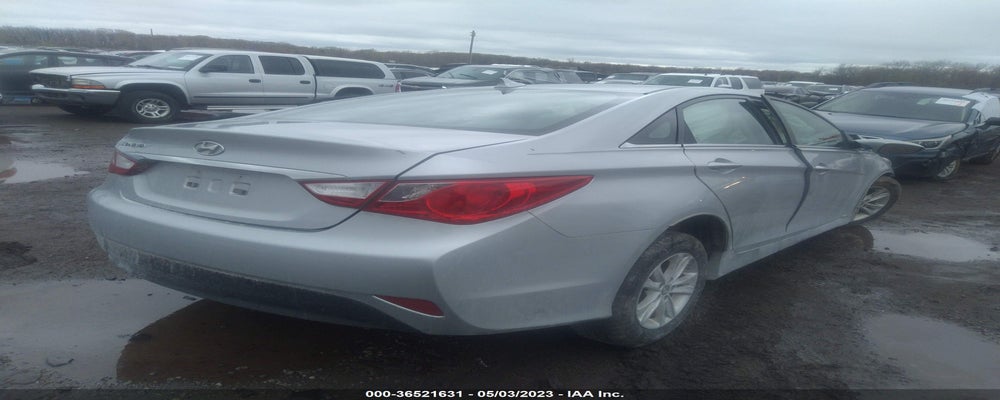 5NPEB4AC4EH917629 2014 HYUNDAI SONATA photo no. 4