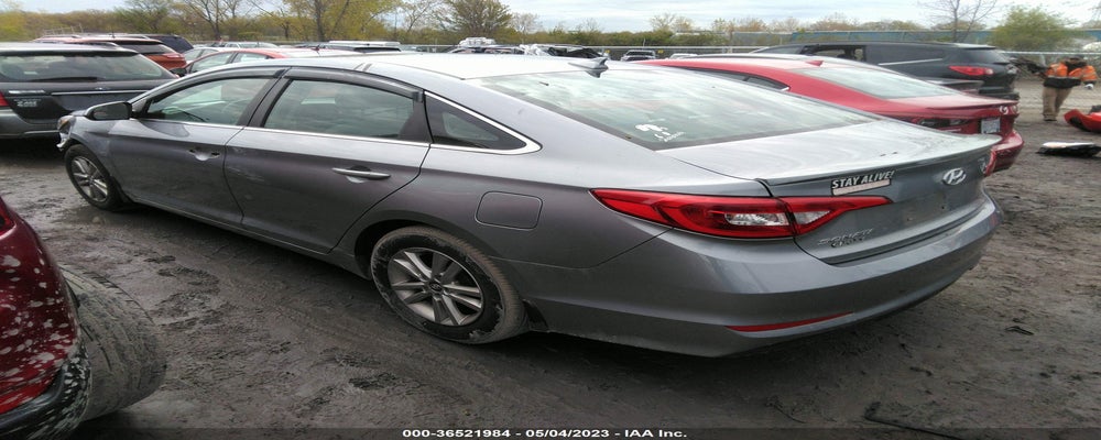 5NPE24AF7F8178994 2015 HYUNDAI SONATA photo no. 3