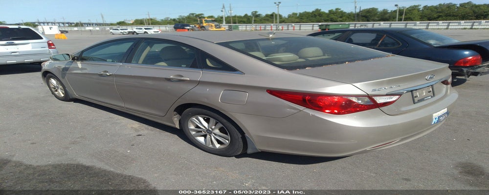 5NPEB4AC8BH147785 2011 HYUNDAI SONATA photo no. 3