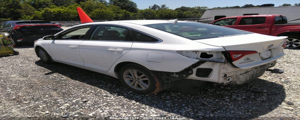 5NPE24AF2FH182600 2015 HYUNDAI SONATA photo no. 3
