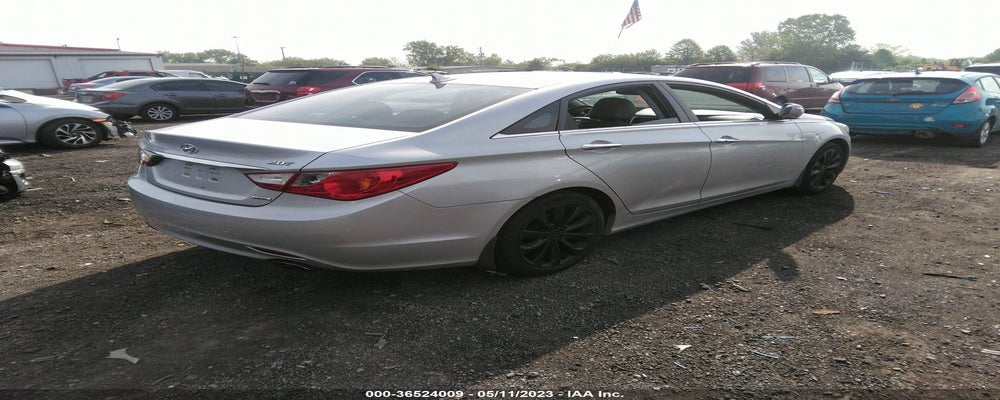 5NPEC4ABXBH190688 2011 HYUNDAI SONATA photo no. 4