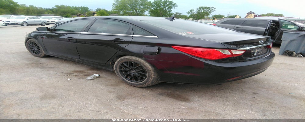 5NPEB4AC2BH020501 2011 HYUNDAI SONATA photo no. 3