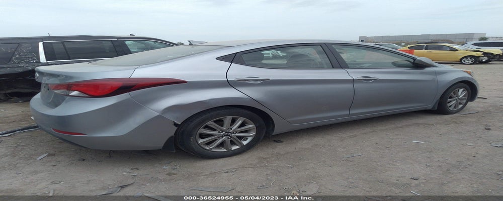 5NPDH4AE7GH662263 2016 HYUNDAI ELANTRA photo no. 4