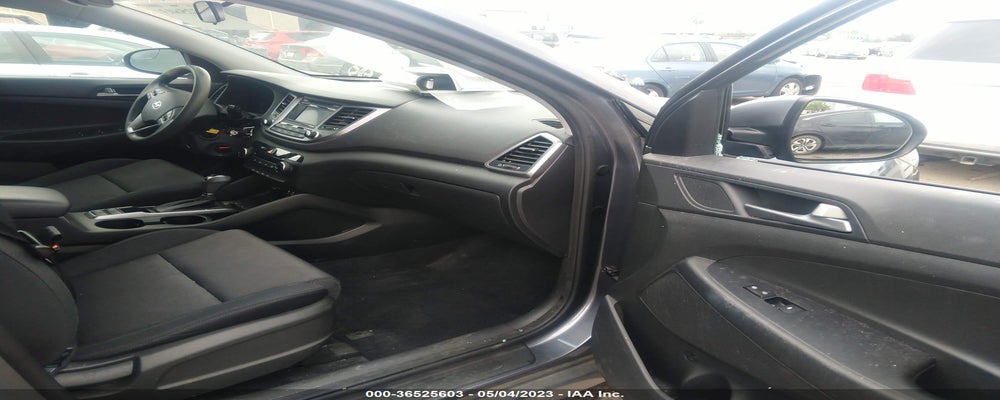KM8J33A22HU332423 2017 HYUNDAI TUCSON photo no. 5