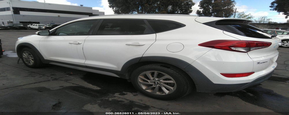 KM8J33A42HU508808 2017 HYUNDAI TUCSON photo no. 3