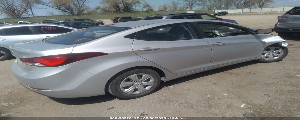 5NPDH4AE9GH751395 2016 HYUNDAI ELANTRA photo no. 4