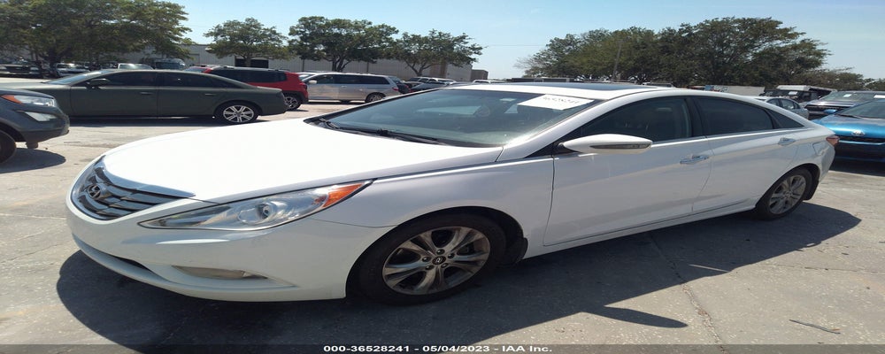 5NPEC4AC6BH254962 2011 HYUNDAI SONATA photo no. 2