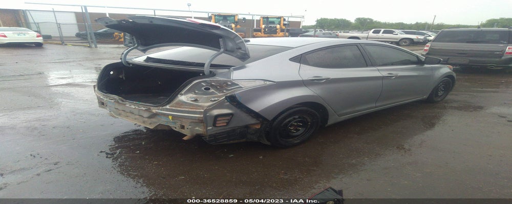 5NPDH4AE9GH698214 2016 HYUNDAI ELANTRA photo no. 4