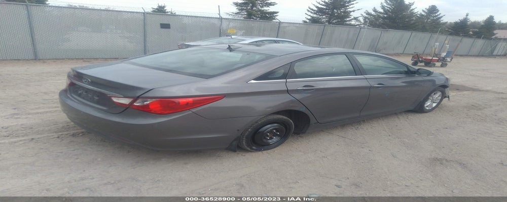 5NPEB4AC0DH640153 2013 HYUNDAI SONATA photo no. 4
