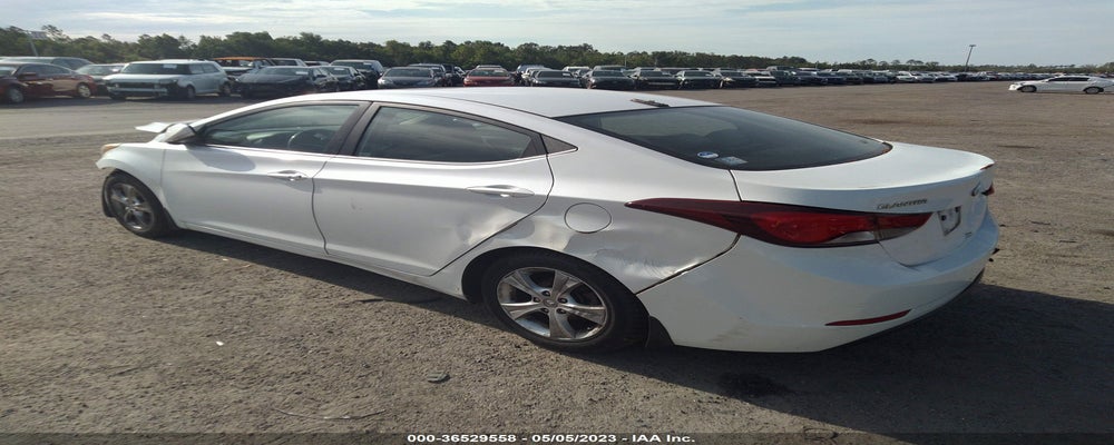 5NPDH4AE4GH684608 2016 HYUNDAI ELANTRA photo no. 3