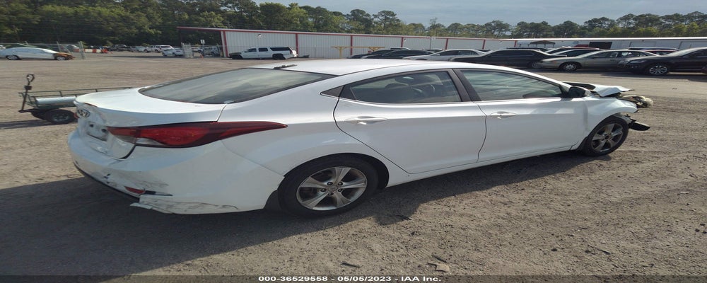 5NPDH4AE4GH684608 2016 HYUNDAI ELANTRA photo no. 4
