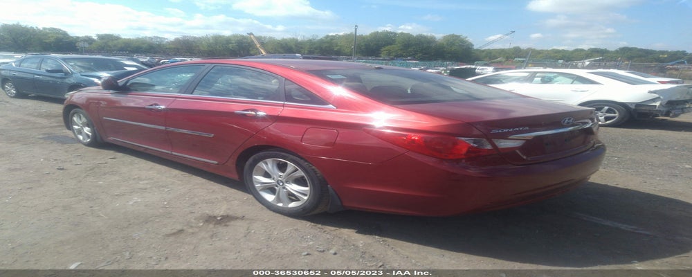 5NPEC4AC3BH154978 2011 HYUNDAI SONATA photo no. 3