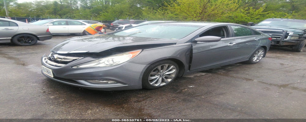5NPEC4AC6BH109789 2011 HYUNDAI SONATA photo no. 2