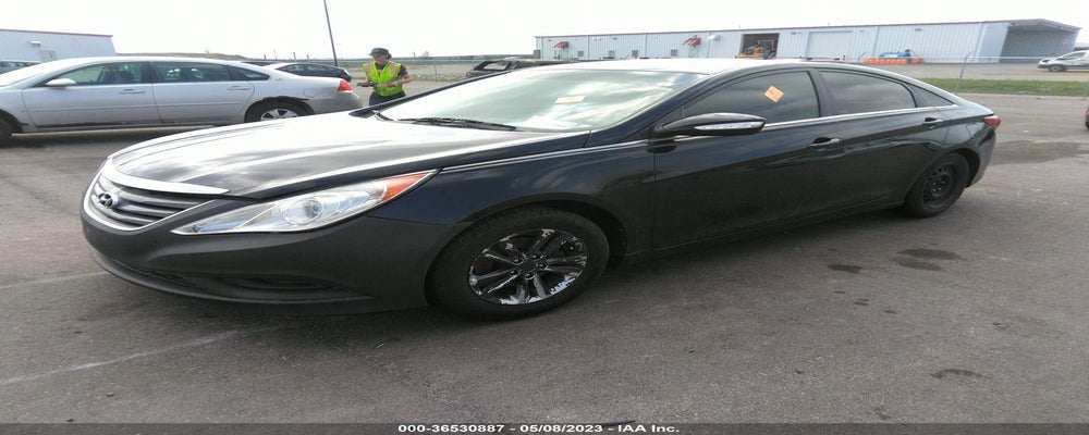 5NPEB4ACXEH825196 2014 HYUNDAI SONATA photo no. 2
