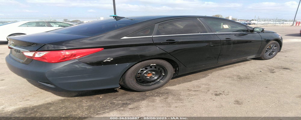 5NPEB4ACXEH825196 2014 HYUNDAI SONATA photo no. 4