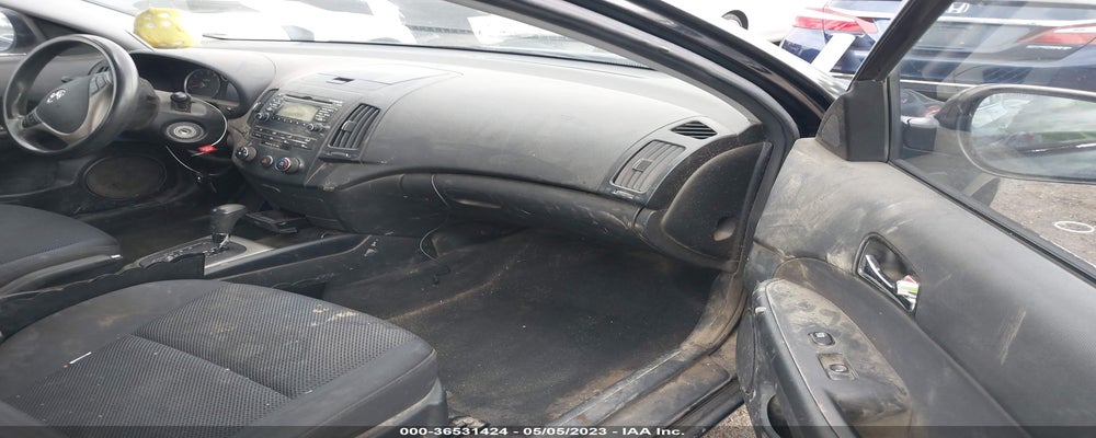 KMHDC8AE8AU083829 2010 HYUNDAI ELANTRA TOURING photo no. 5