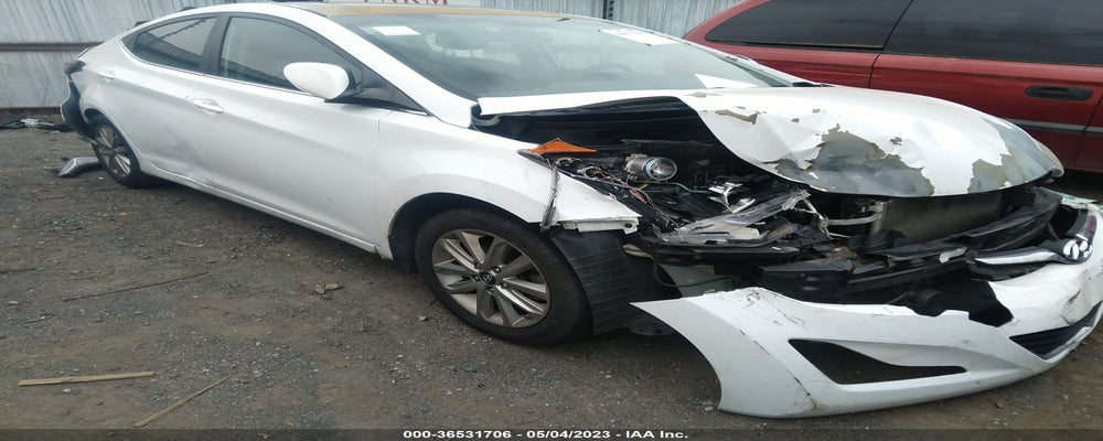 5NPDH4AEXFH589033 2015 HYUNDAI ELANTRA photo no. 5
