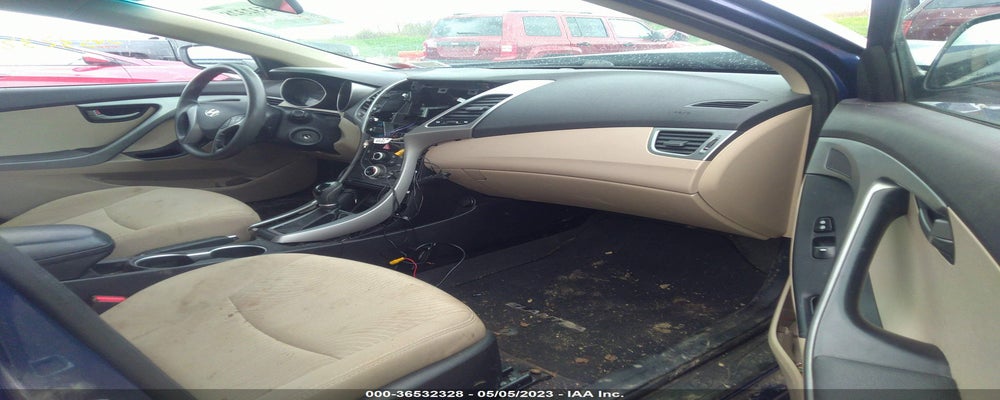 5NPDH4AE8GH783187 2016 HYUNDAI ELANTRA photo no. 5