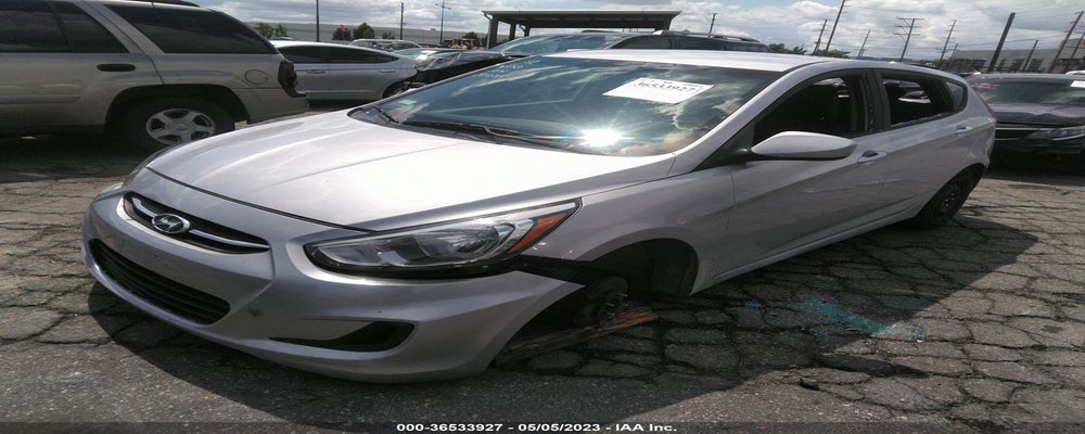KMHCT5AE5HU337890 2017 HYUNDAI ACCENT photo no. 2