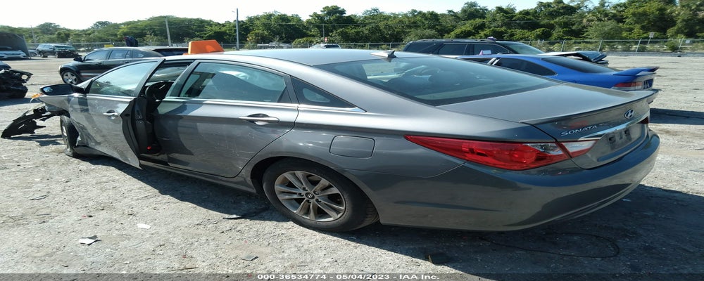 5NPEB4AC0DH749261 2013 HYUNDAI SONATA photo no. 3