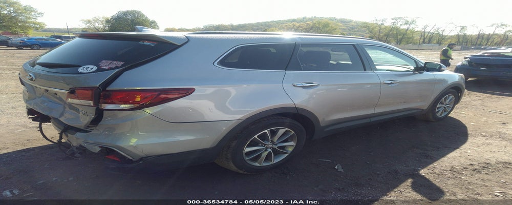 KM8SNDHF4HU229999 2017 HYUNDAI SANTA FE photo no. 4