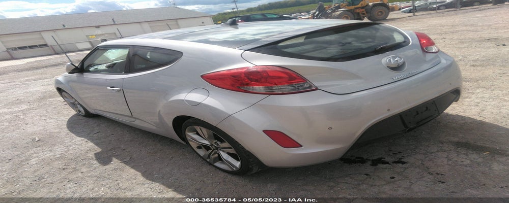 KMHTC6AD6CU035689 2012 HYUNDAI VELOSTER photo no. 3