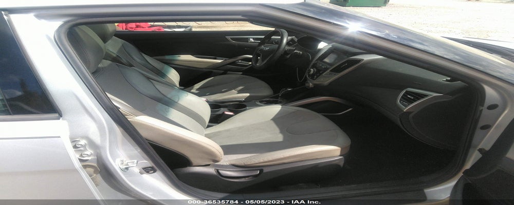 KMHTC6AD6CU035689 2012 HYUNDAI VELOSTER photo no. 5