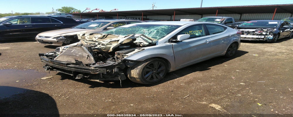 KMHDH4AE0FU283878 2015 HYUNDAI ELANTRA photo no. 2