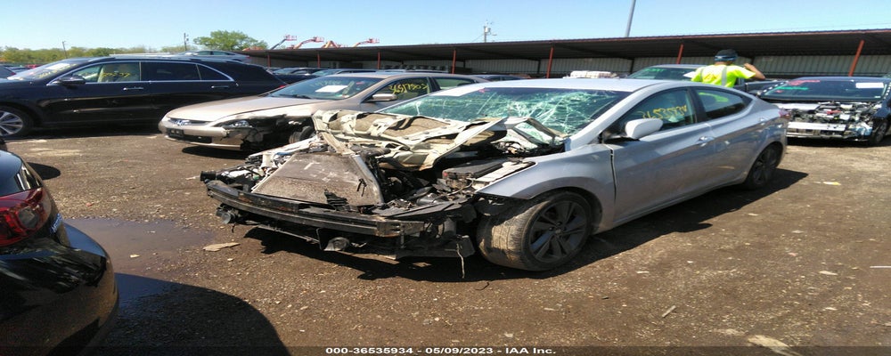 KMHDH4AE0FU283878 2015 HYUNDAI ELANTRA photo no. 6