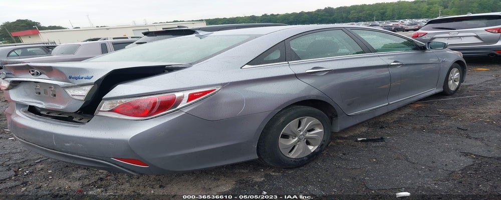 KMHEC4A47FA137179 2015 HYUNDAI SONATA HYBRID photo no. 4