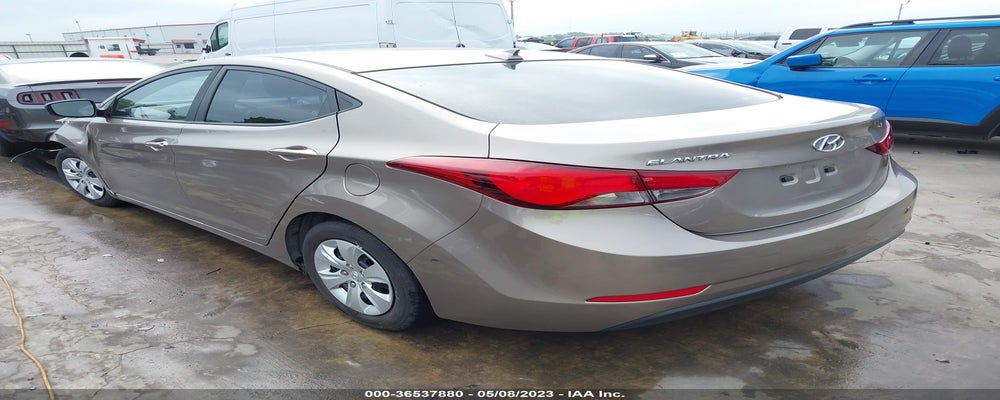 5NPDH4AE2GH674787 2016 HYUNDAI ELANTRA photo no. 3