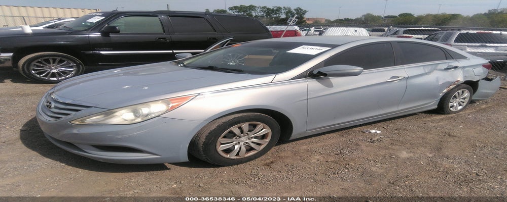 5NPEB4AC7BH157644 2011 HYUNDAI SONATA photo no. 2