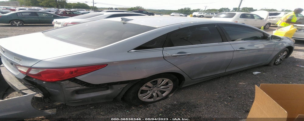 5NPEB4AC7BH157644 2011 HYUNDAI SONATA photo no. 4