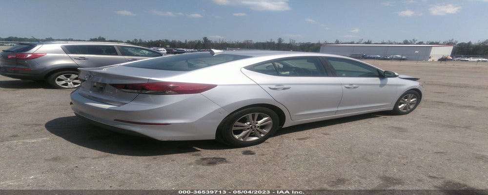5NPD84LF4HH033969 2017 HYUNDAI ELANTRA photo no. 4