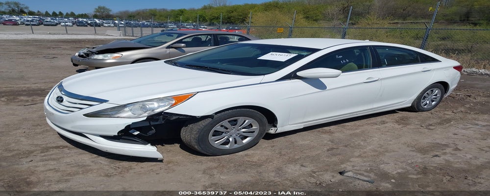 5NPEB4AC4DH533316 2013 HYUNDAI SONATA photo no. 2