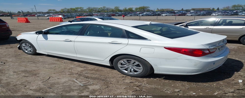 5NPEB4AC4DH533316 2013 HYUNDAI SONATA photo no. 3