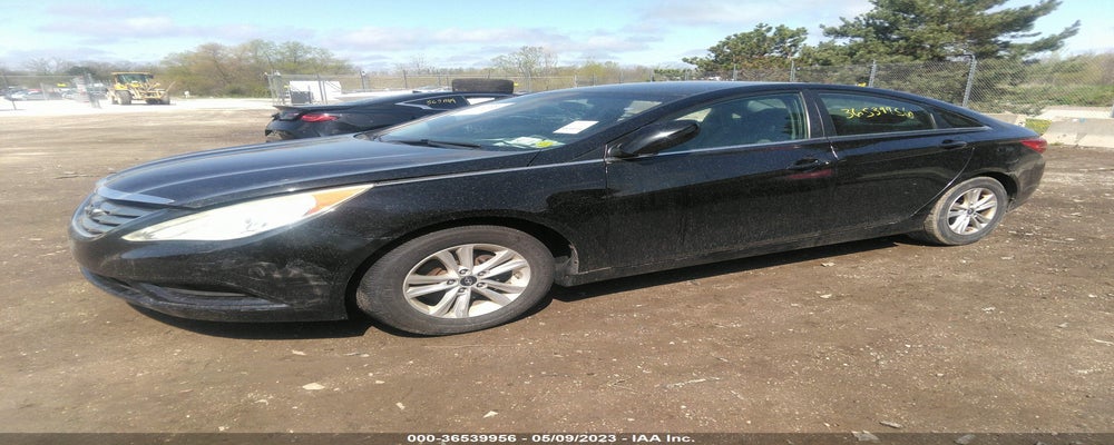 5NPEB4AC7BH189493 2011 HYUNDAI SONATA photo no. 2