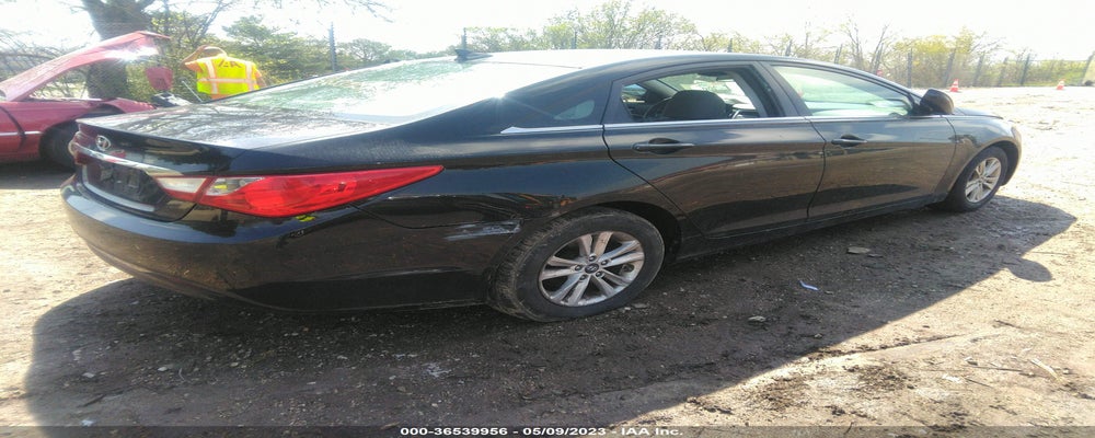 5NPEB4AC7BH189493 2011 HYUNDAI SONATA photo no. 4