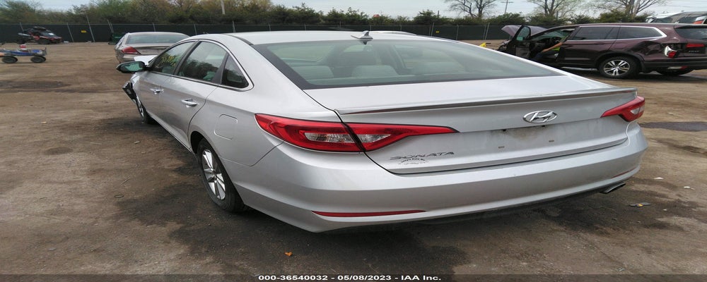 5NPE24AF1FH002636 2015 HYUNDAI SONATA photo no. 3
