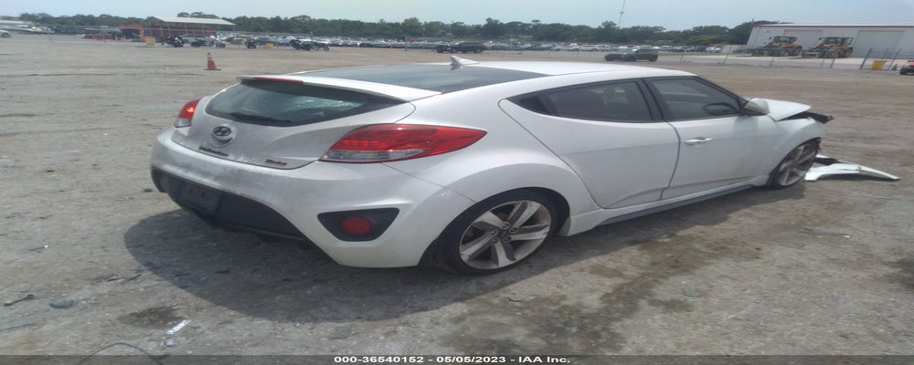 KMHTC6AE2DU171523 2013 HYUNDAI VELOSTER photo no. 4