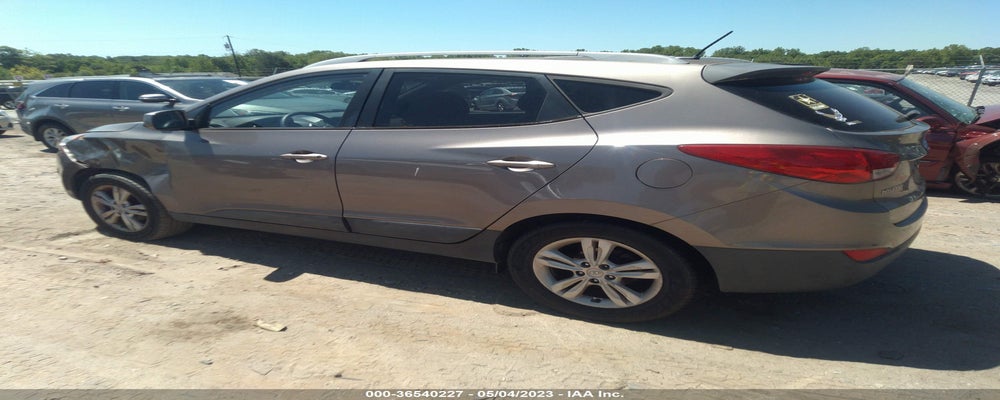 KM8JU3AC2BU300844 2011 HYUNDAI TUCSON photo no. 3